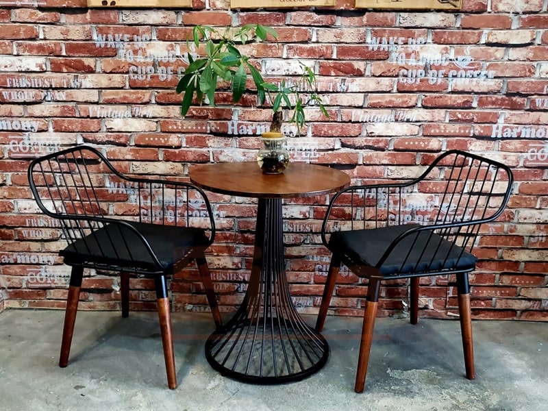 Bộ bàn ghế cafe chân sắt loa kèn B21020