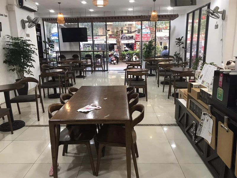 Cách bố trí sắp xếp bàn ghế quán cafe