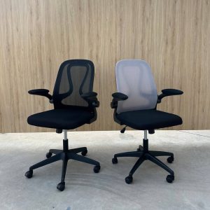 Ghế văn phòng chân xoay 018