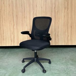 Ghế văn phòng chân xoay 217